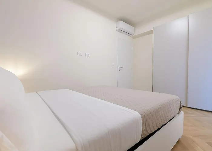 Sant'orsola Deluxe By Milleventi - Parking شقة